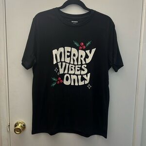 Unisex Old Navy Christmas T Shirt